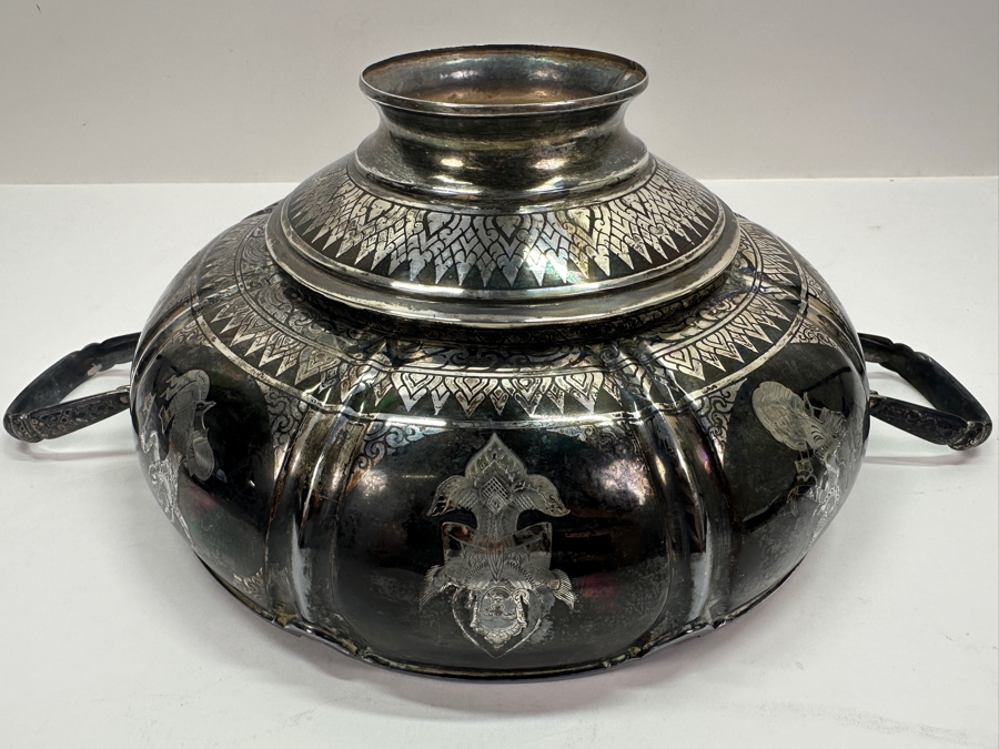 Large Sterling Silver Hallmarked SIAM Thailand Thainakon Footed Bowl With Handles 1,050g (92.5% Silver - Silver Melt Value $1,026) [Photo 15]
