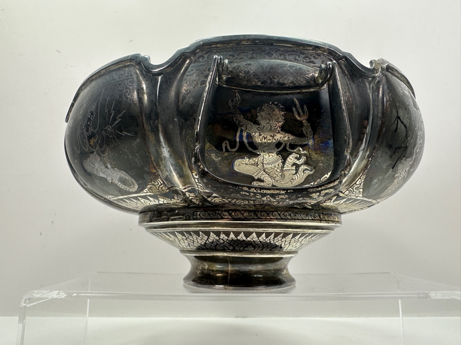Large Sterling Silver Hallmarked SIAM Thailand Thainakon Footed Bowl With Handles 1,050g (92.5% Silver - Silver Melt Value $1,026) [Photo 9]