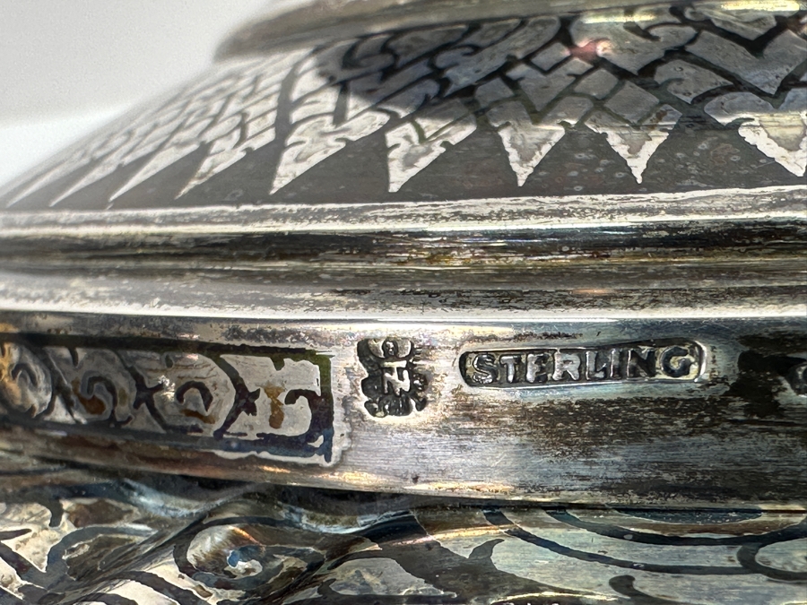 Large Sterling Silver Hallmarked SIAM Thailand Thainakon Footed Bowl With Handles 1,050g (92.5% Silver - Silver Melt Value $1,026) [Photo 20]