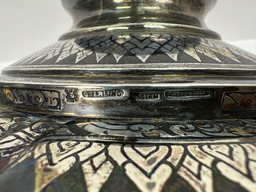 Large Sterling Silver Hallmarked SIAM Thailand Thainakon Footed Bowl With Handles 1,050g (92.5% Silver - Silver Melt Value $1,026) [Photo 17]