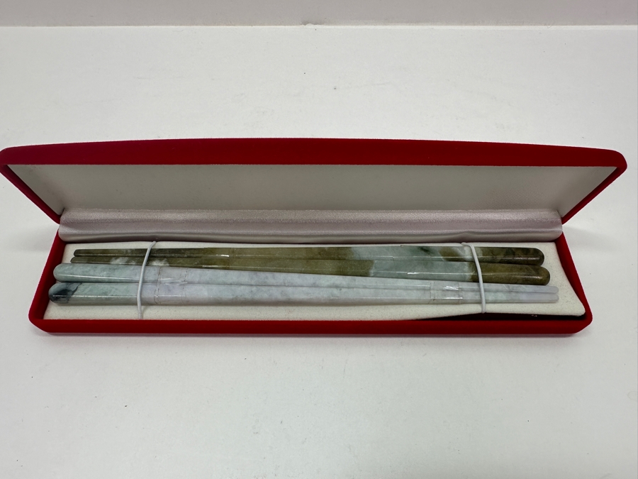 Jade Chopsticks in Box 9' W [Photo 3]