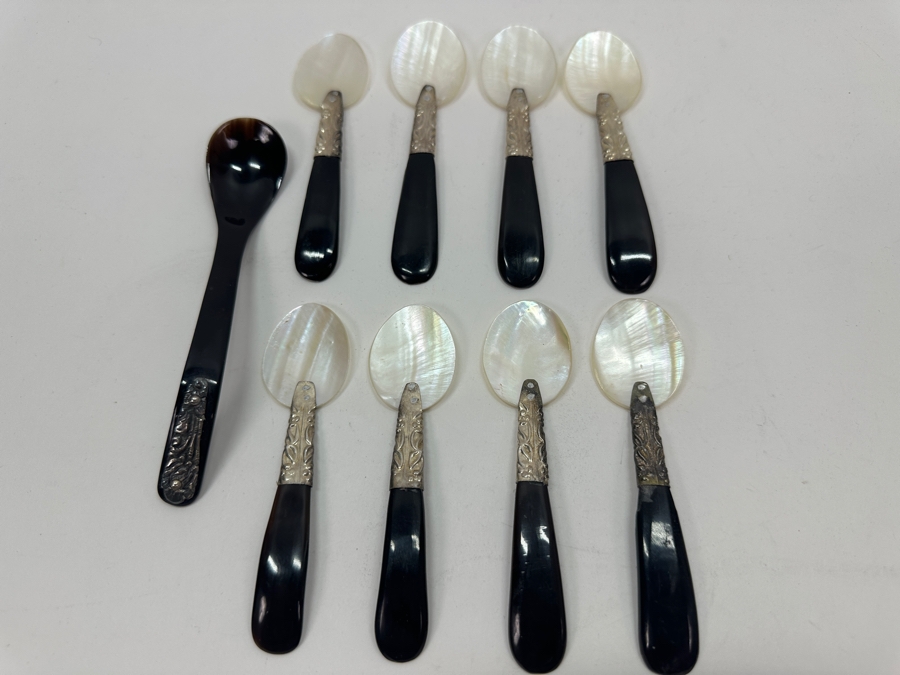 Vintage Mother of Pearl Spoons 4' and 5.5' [Photo 3]