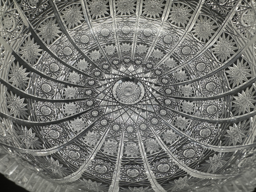 Stunning Bohemian Hand Cut Czechoslovakian Crystal Bowl 8.25'W x 3.25'H [Photo 8]