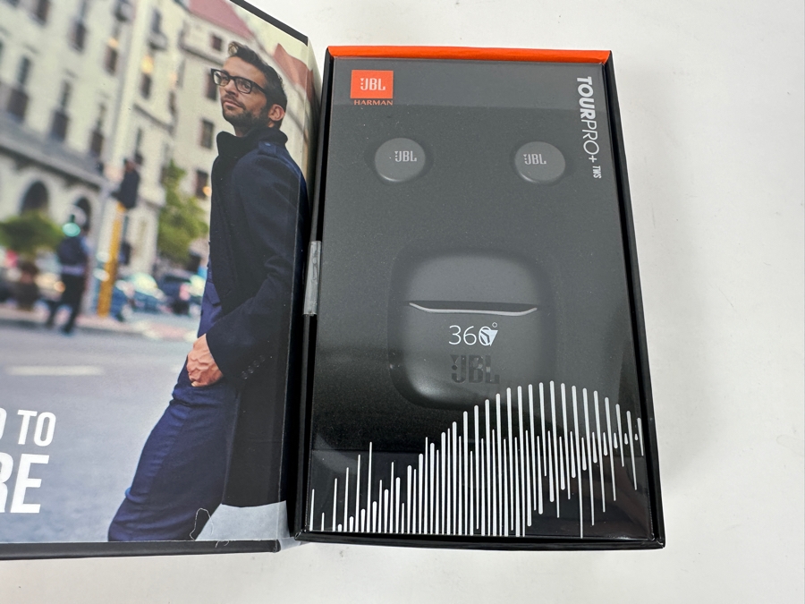 JBL Tour Pro 2 Noise Cancelling True Wireless Earbuds Retails $250 [Photo 6]
