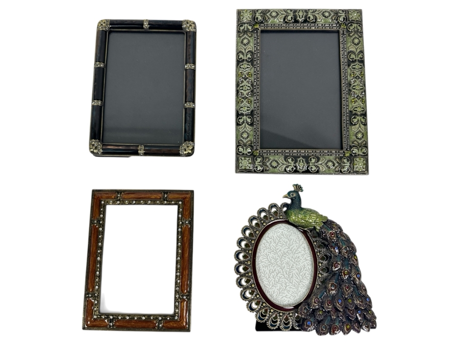 Set of (4) Decorative Photos Frames 5.5'H - 8'H [Photo 1]