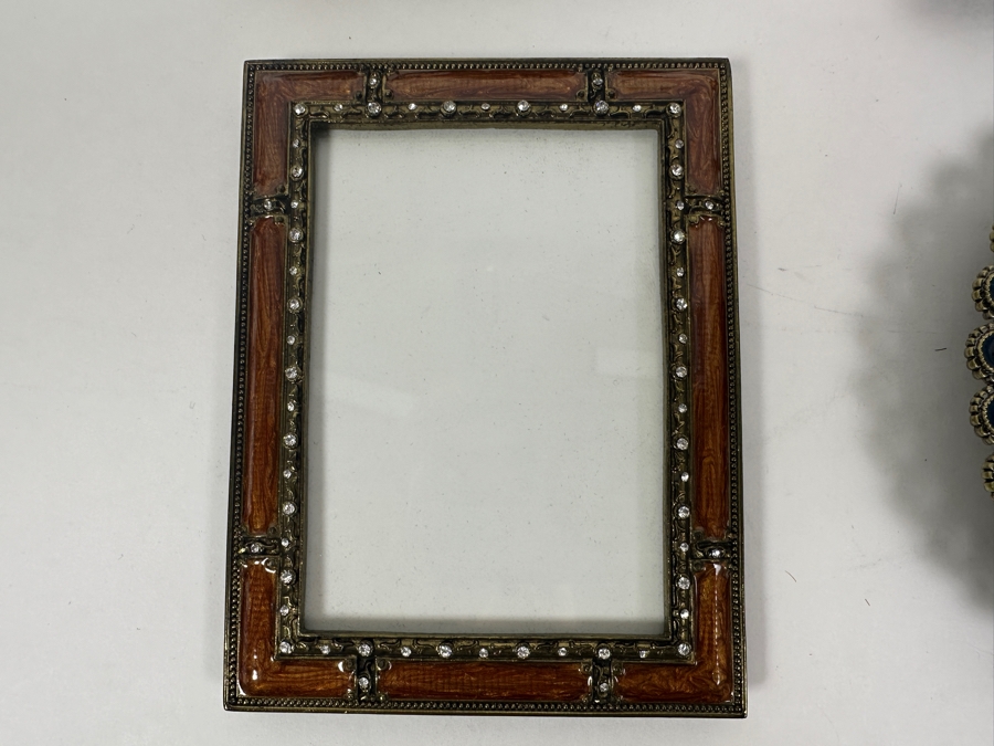Set of (4) Decorative Photos Frames 5.5'H - 8'H [Photo 6]