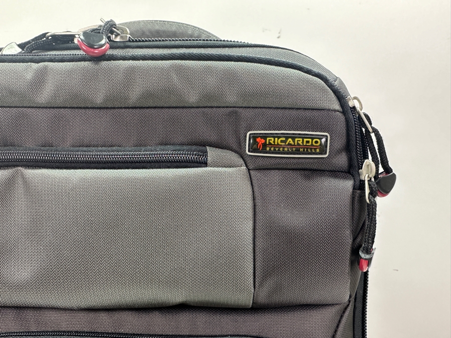 Ricardo Beverly Hills Lightweight Carry-On 21.5' x 14.5' [Photo 2]