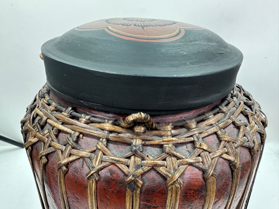 Bamboo and Laquer Farang Tailandes Rice Seed Box / Thai Rice Basket 17'H x 14'W  [Photo 19]