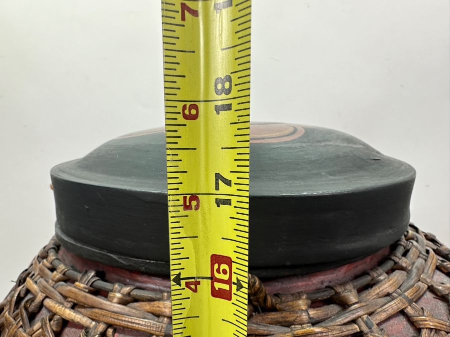 Bamboo and Laquer Farang Tailandes Rice Seed Box / Thai Rice Basket 17'H x 14'W  [Photo 21]