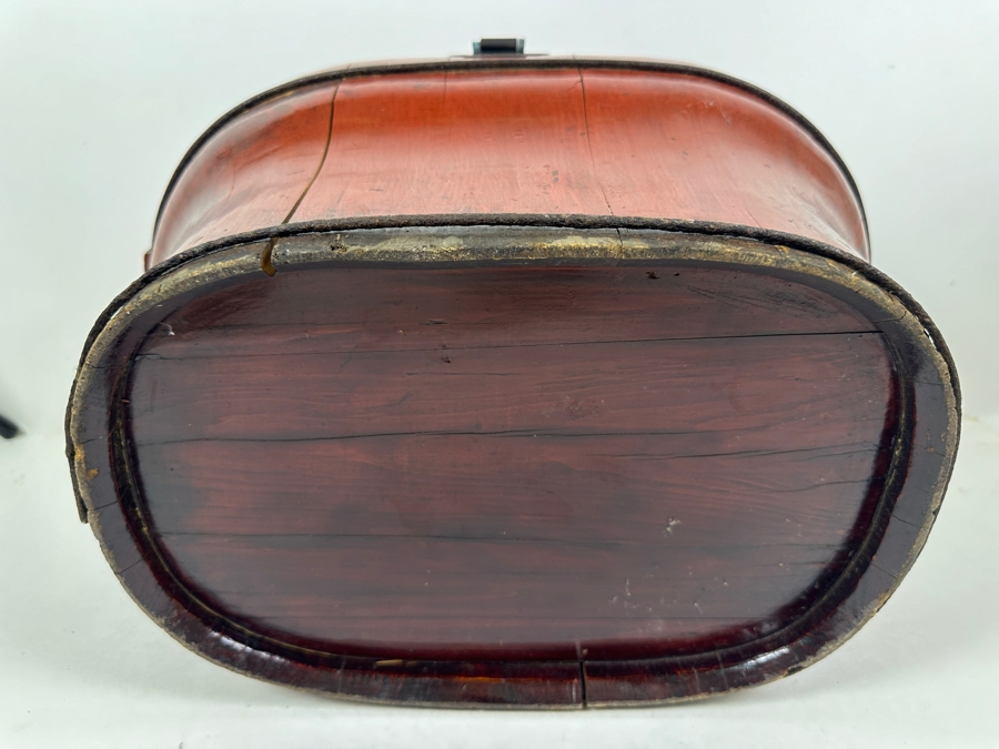 Antique Chinese Hand Painted Lacquer Wedding Box 18.5W x 12'D x 11'H [Photo 15]