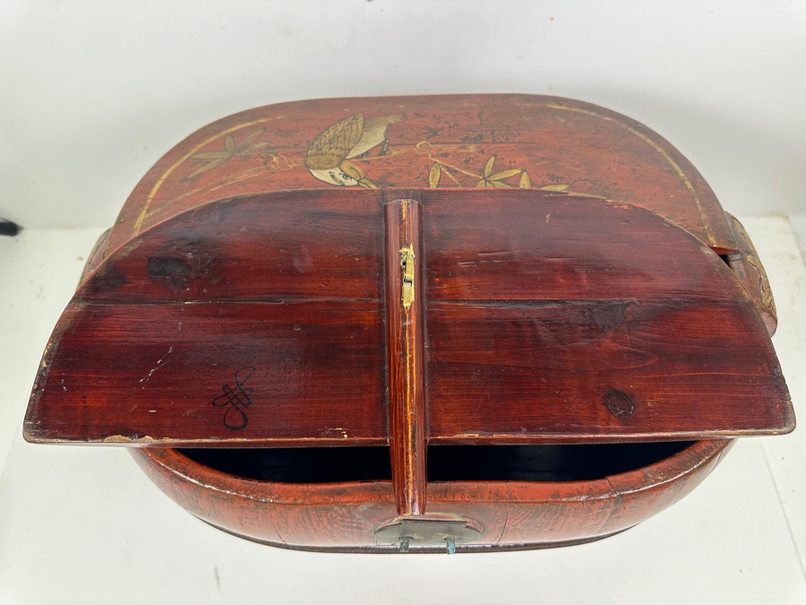 Antique Chinese Hand Painted Lacquer Wedding Box 18.5W x 12'D x 11'H [Photo 16]