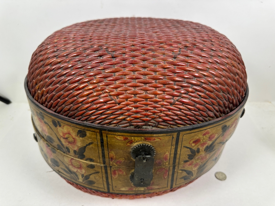 Antique Chinese Woven Willow Wedding Basket 16.5'W x 12'H [Photo 3]