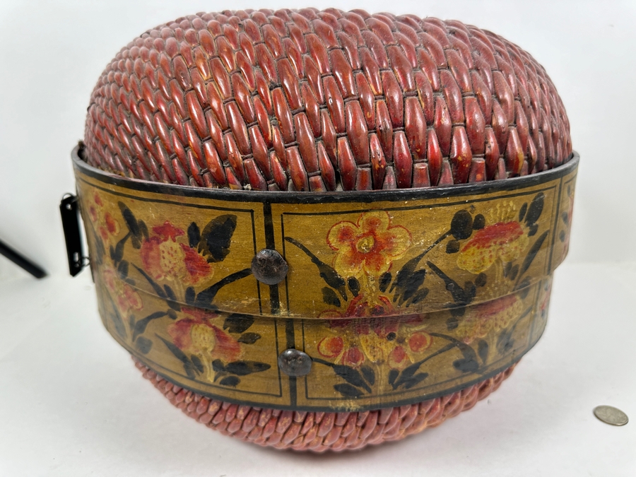 Antique Chinese Woven Willow Wedding Basket 16.5'W x 12'H [Photo 9]