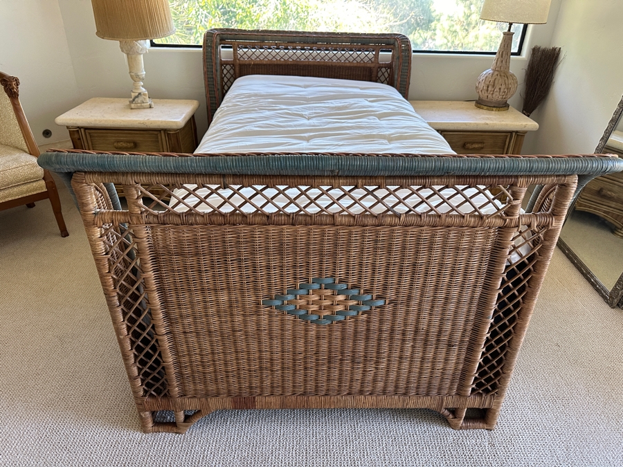 French Grange Art Deco Wicker Sleigh Bed 49W X 85L X 37.5H [Photo 3]
