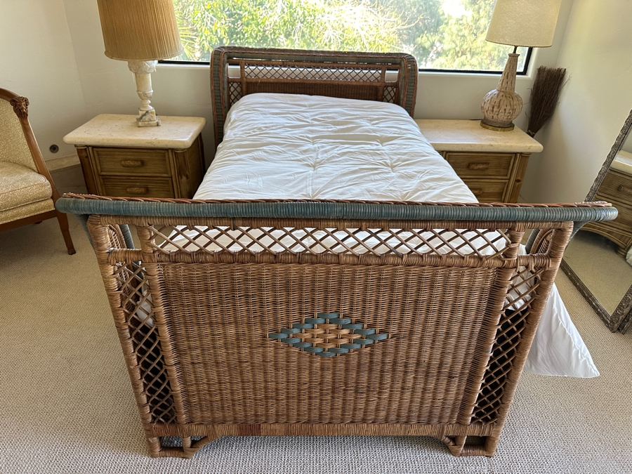 French Grange Art Deco Wicker Sleigh Bed 49W X 85L X 37.5H [Photo 2]