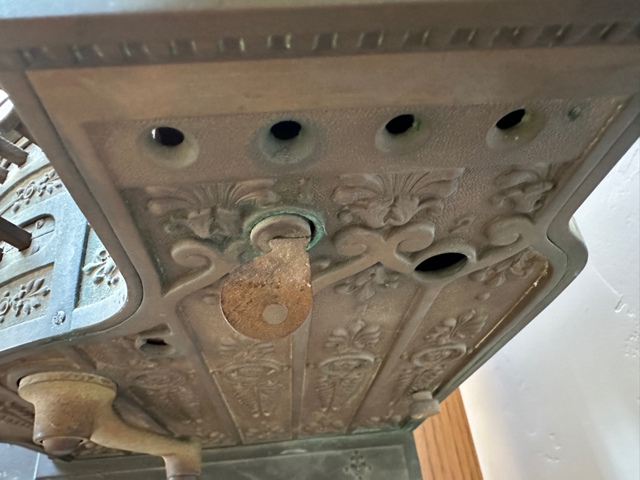 Antique Brass National Cash Register Model 452 Co. Dayton, Ohio 23.5W X 15.5D X 22H [Photo 11]