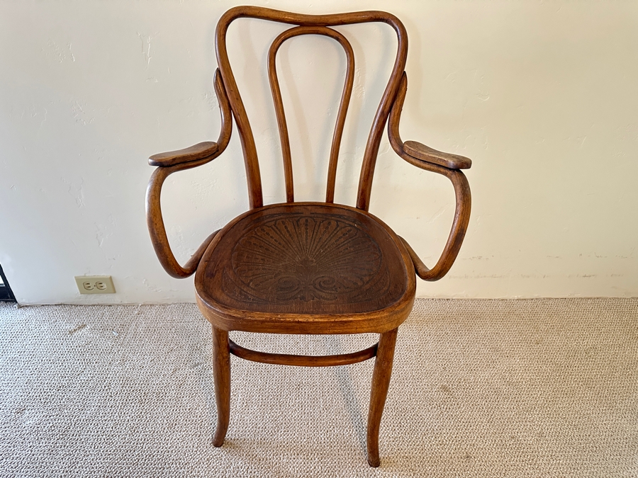 Vintage 1920s Michael Thonet Bentwood Armchair 23.25W X 24D X 34H [Photo 5]