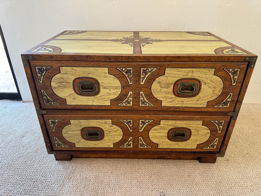 Vintage Drexel 2-Drawer Campaign Style Chest Dresser 32W X 19D X 21H [Photo 4]