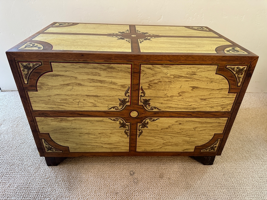 Vintage Drexel 2-Drawer Campaign Style Chest Dresser 32W X 19D X 21H [Photo 7]