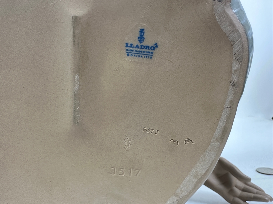 Large Lladro Nude With Rose Figurine 13517 12W X 10D X 18H Retailed $825 [Photo 16]