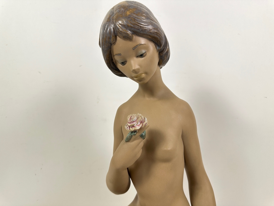 Large Lladro Nude With Rose Figurine 13517 12W X 10D X 18H Retailed $825 [Photo 4]