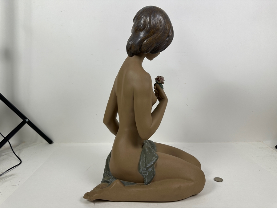 Large Lladro Nude With Rose Figurine 13517 12W X 10D X 18H Retailed $825 [Photo 9]