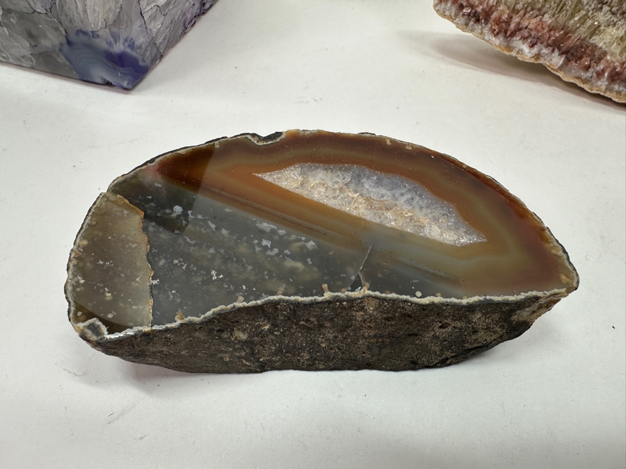 Just Added - Rainbow Calcite Specimen And (3) Geodes Pieces 3,650g [Photo 11]