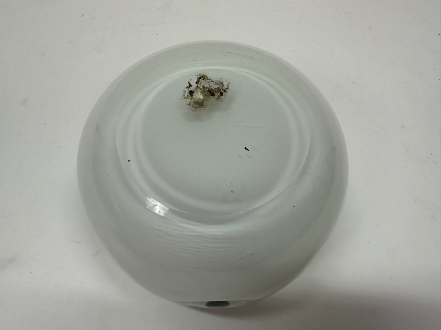 Just Added - Vintage Murano Italy Art Glass Ashtray With The Hong Kong & Shanghai Hotels, Ltd. Advertising 5W X 3.25H [Photo 7]