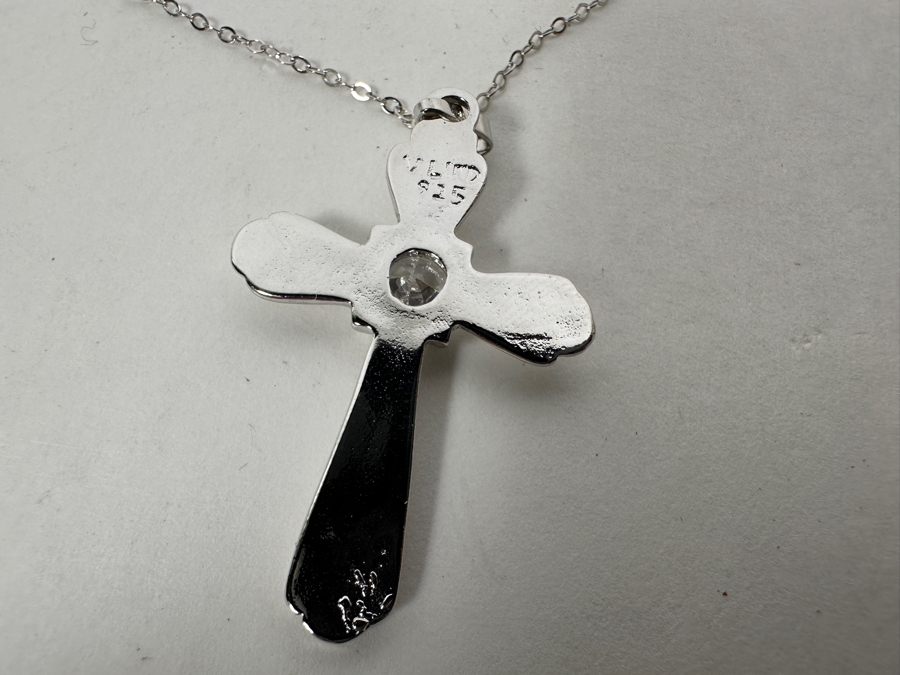 Just Added - 22' Sterling Silver Necklace With Sterling Silver Cross Pendant 5.9g [Photo 3]