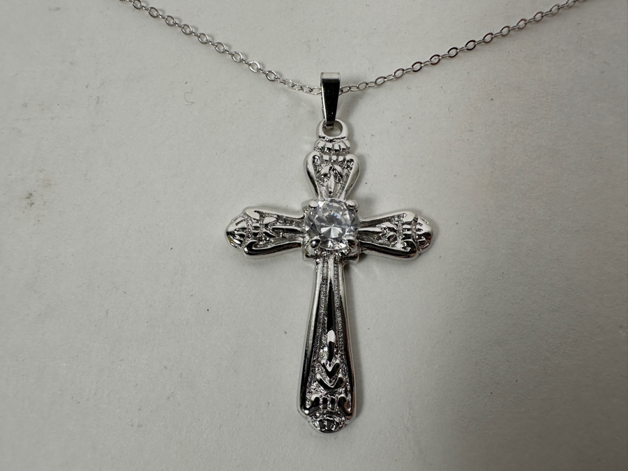 Just Added - 22' Sterling Silver Necklace With Sterling Silver Cross Pendant 5.9g [Photo 2]