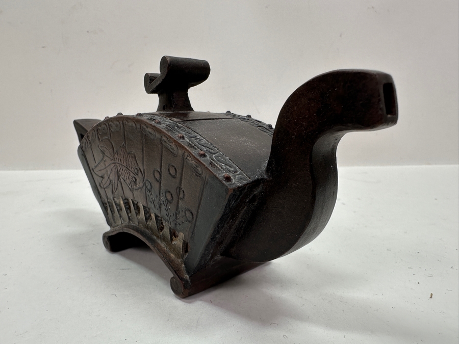 Just Added - Vintage Chinese Yixing Teapot 6.5W X 3.25H [Photo 5]