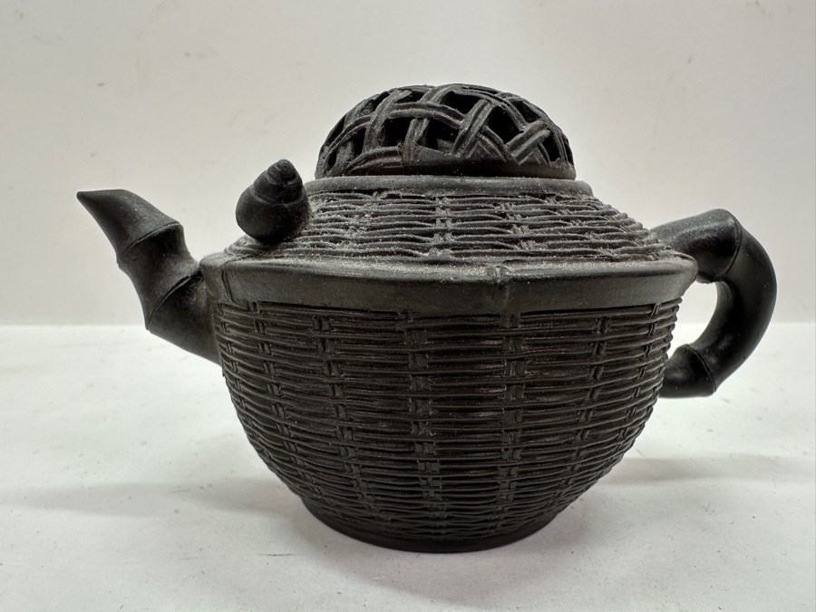 Just Added - Vintage Chinese Yixing Teapot 5.5W X 3H [Photo 3]