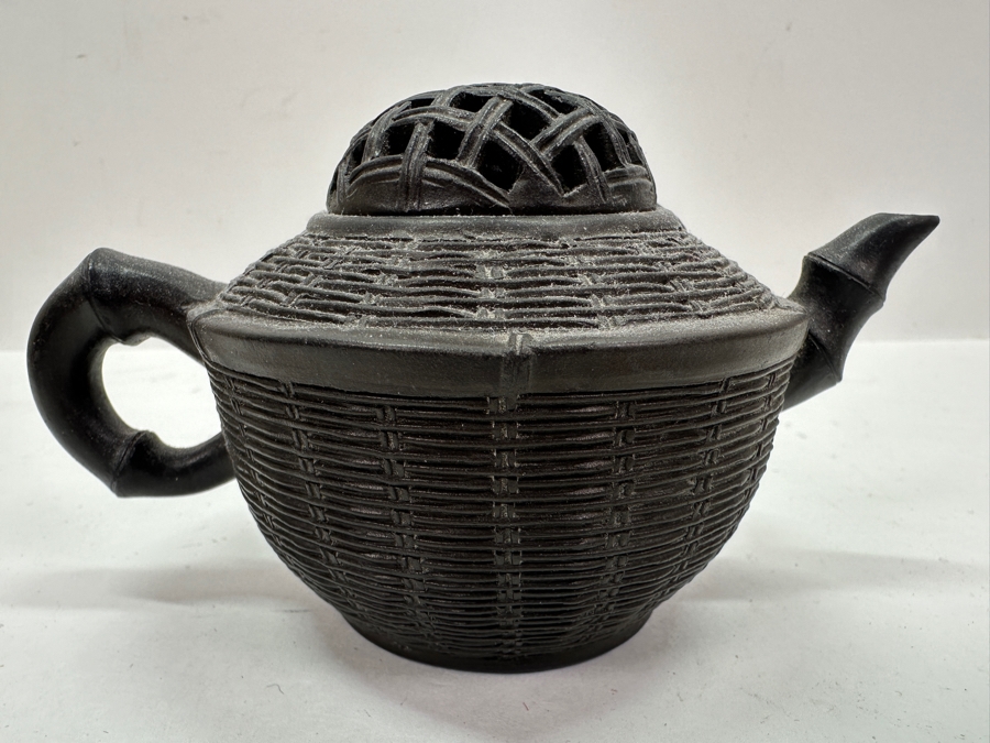 Just Added - Vintage Chinese Yixing Teapot 5.5W X 3H [Photo 6]