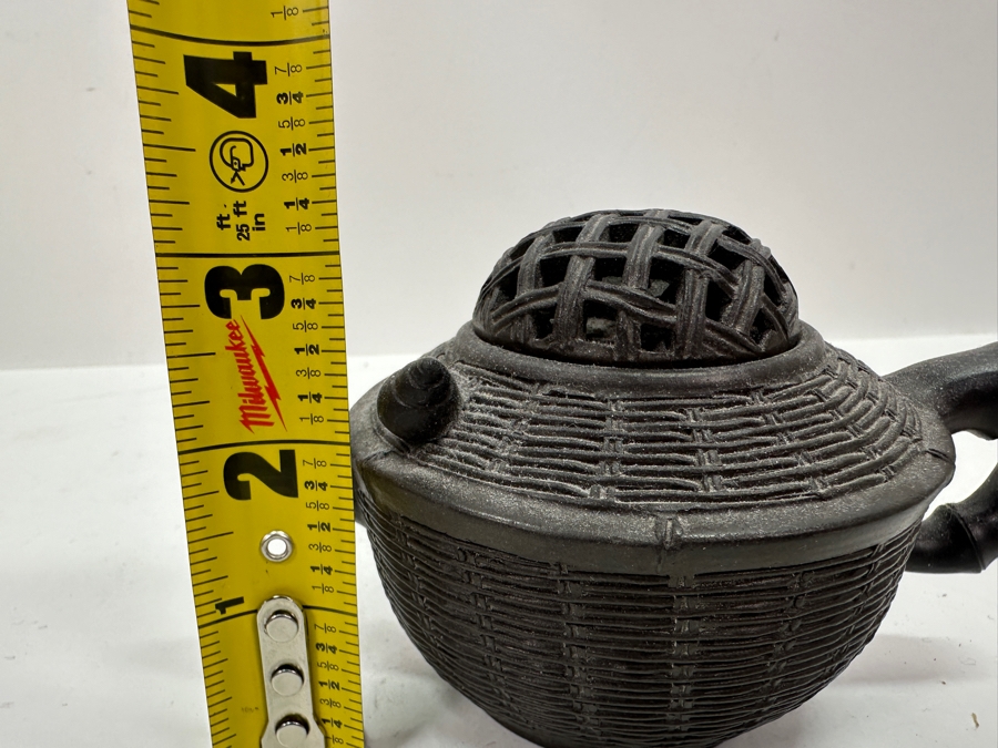 Just Added - Vintage Chinese Yixing Teapot 5.5W X 3H [Photo 12]