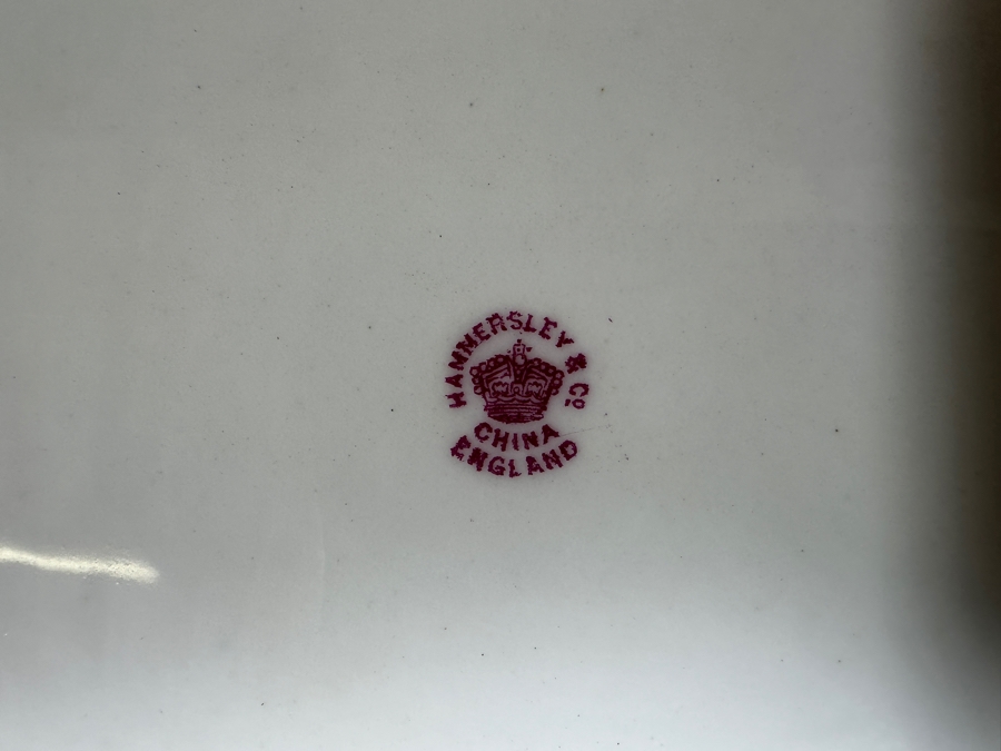 Pair Of F. Micklewright Artist Signed Hand Painted Plates Of Kilchurn Castle And Bothwell Castle By Hammersley & Co England 10.5W [Photo 11]