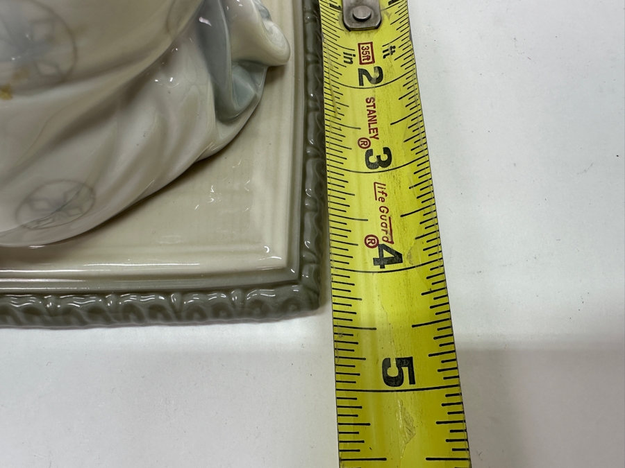 Lladro 'Japanese Girl Decorating' Porcelain Figurine #4840 7.5'H 1973-1978 [Photo 13]