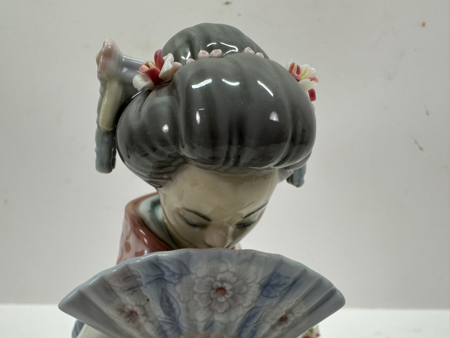 Lladro 'Nippon Lady' Porcelain Figurine #5327 9'H 1985-2001 [Photo 6]