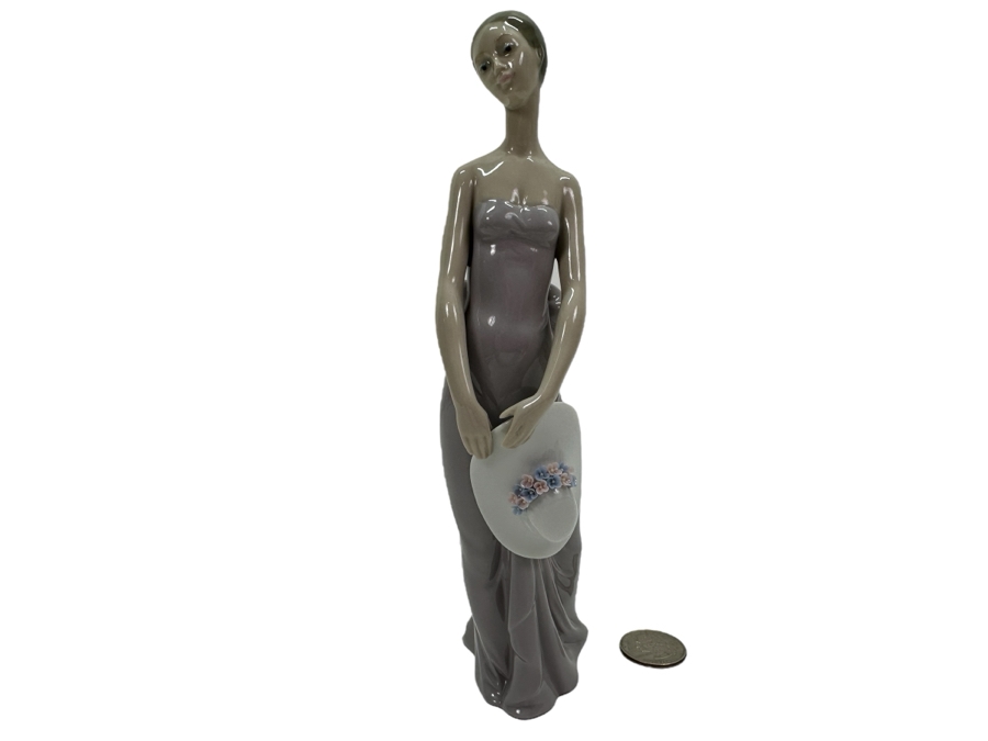 Lladro 'Bridesmaid' Porcelain Figurine #5598 8'H 1989-2007