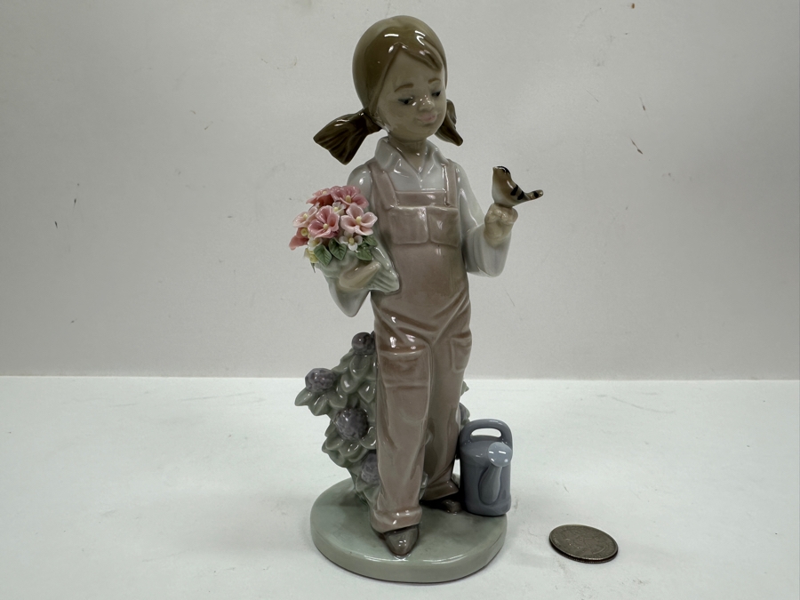 Lladro 'Spring Girl' Porcelain Figurine #5217 7.5'H Retail $455  [Photo 2]