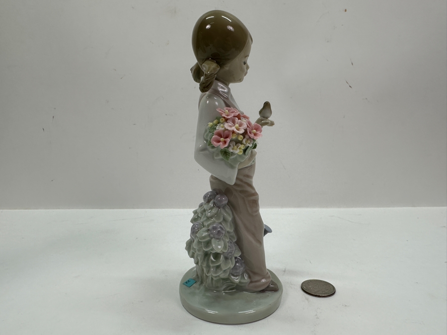 Lladro 'Spring Girl' Porcelain Figurine #5217 7.5'H Retail $455  [Photo 8]