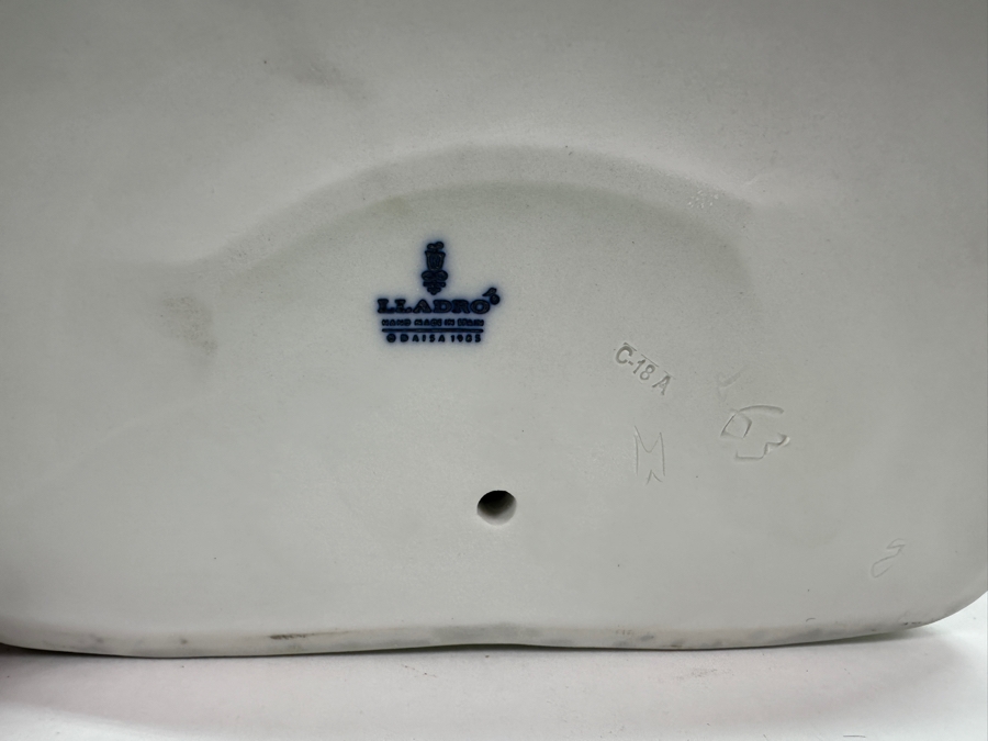 Vintage Lladro 'Glorious Spring' Porcelain Figurine #5284 11.5'H  [Photo 10]