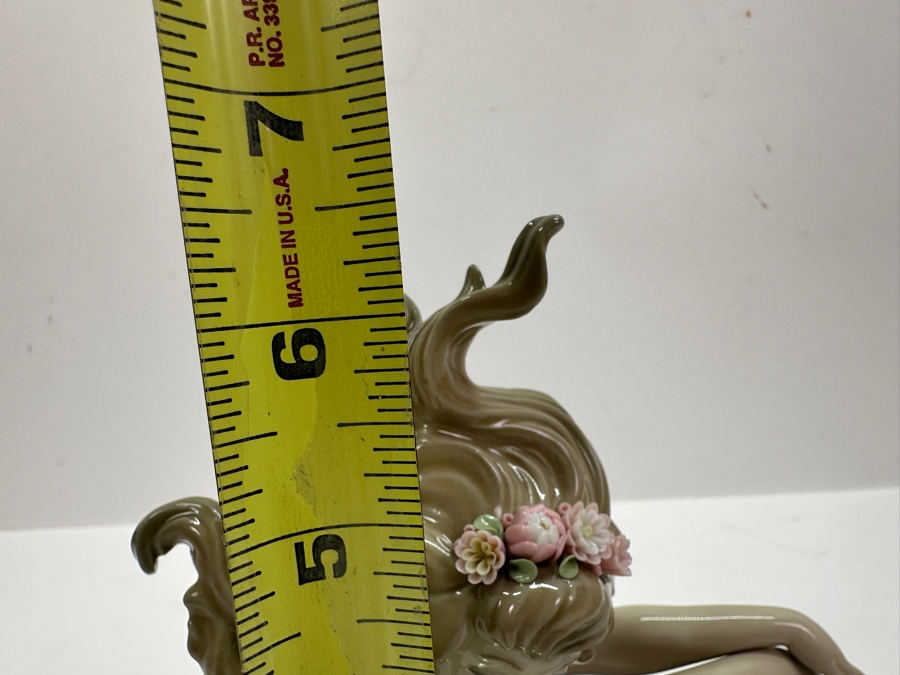 Lladro 'Illusion Mermaid' Figurine 01001413 6.5H $495 Retail [Photo 9]