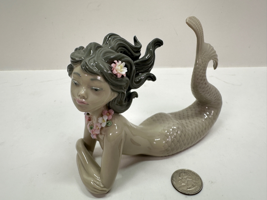 Lladro 'Fantasy' Mermaid Porcelain Figurine #1414 6.25'H $495 Retail [Photo 4]