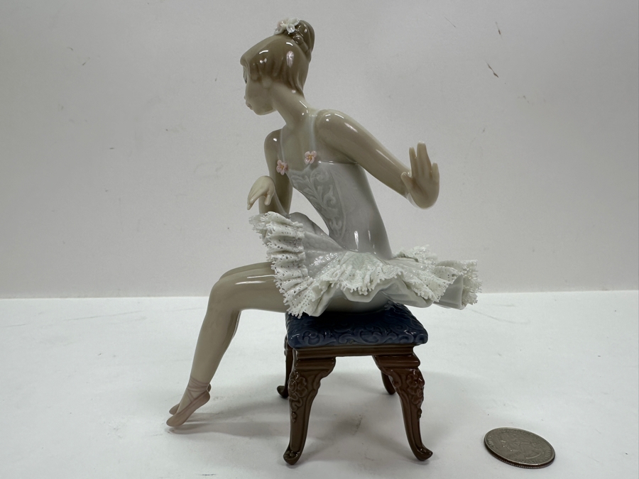 Lladro 'Recital' Ballerina Porcelain Figurine #5496 4.75'H $595 Retail [Photo 5]