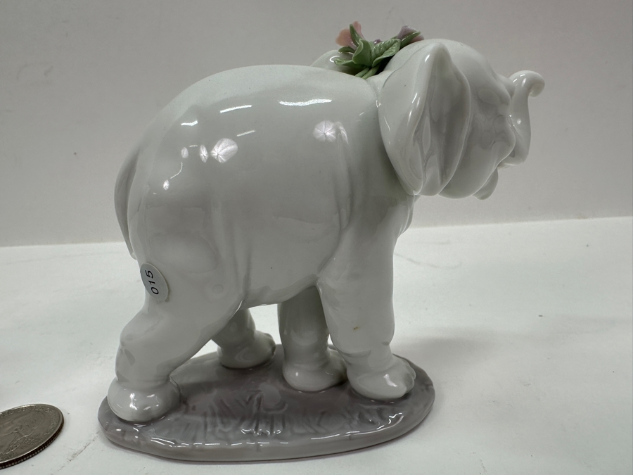 Lladro 'Lucky Strolling' Porcelain Elephant Figurine #6460 3.75'H and 'Lucky in Love' #6462 5'H [Photo 7]