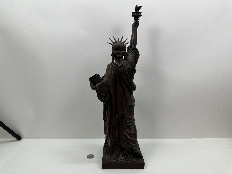 Statue Of Liberty Resin Statue By Gold Leaf Corporation 20.5'H [Photo 8]