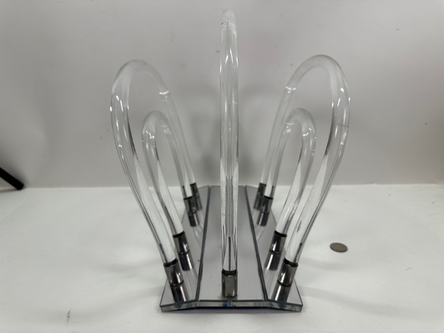 Vintage Mid-Century Modern Dorothy Thorpe Lucite And Chrome Magazine Rack 13W X 10D X 13.5H [Photo 4]