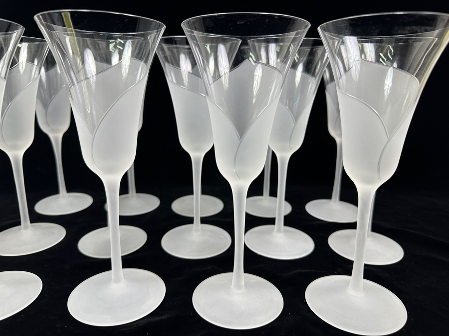 (14) Sasaki Hana Clear Frosted Lily Stemware Glasses Water Goblets 8 7/8H Replacements Value $419 [Photo 6]