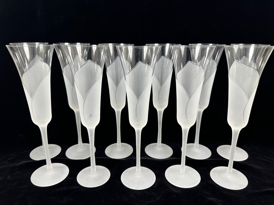 (11) Sasaki Hana Clear Frosted Lily Stemware Champagne Flutes Glasses 9 5/8H X 2.75W Replacements Value $439 [Photo 3]
