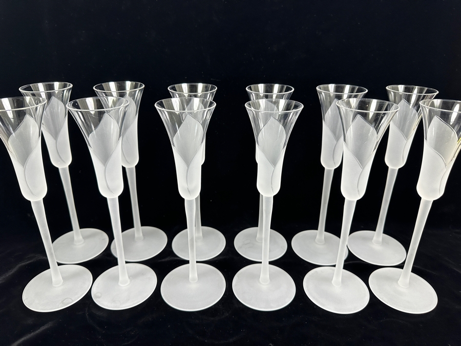 (12) Sasaki Hana Clear Frosted Lily Stemware Champagne Flutes Glasses 9 5/8H X 2 3/8W Replacements Value $479 [Photo 5]